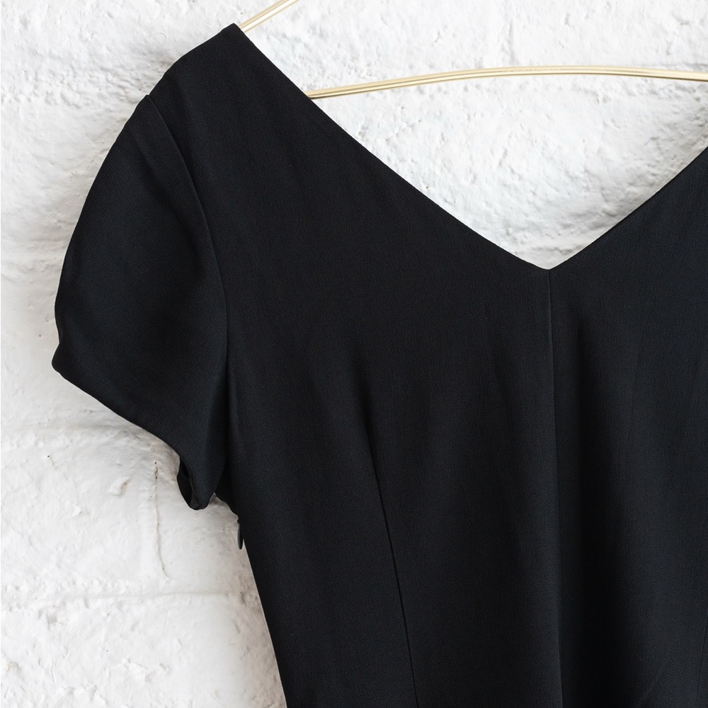 Banana Republic Black Pleated Fitted Dress - Size 12 - Picture 5 of 7